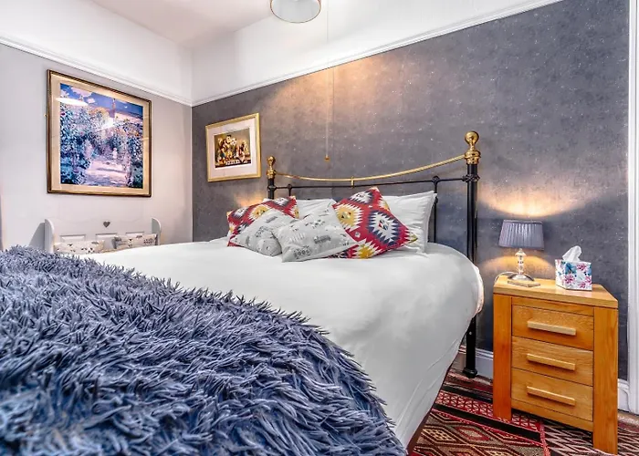 Bright Garden Flat, Private Sauna, Parking Bristol