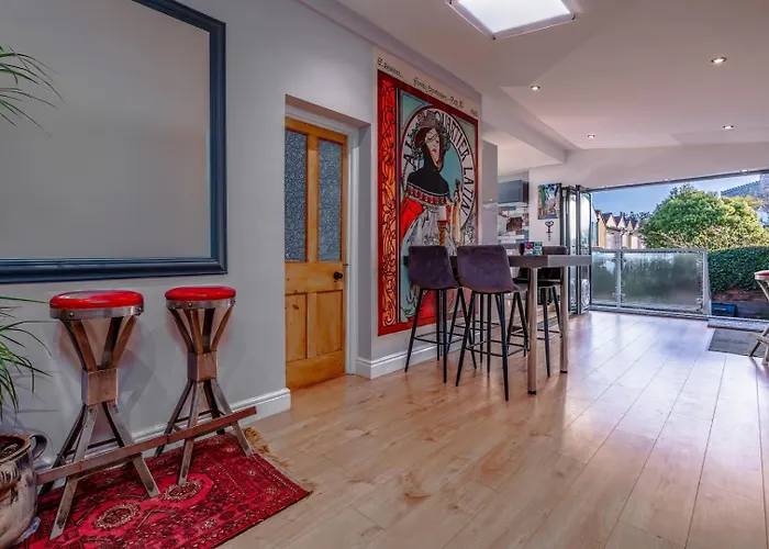 Garden Flat With Private Sauna And Wood Burner * Bristol