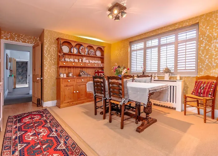 Bright Garden Flat, Private Sauna, Parking Bristol